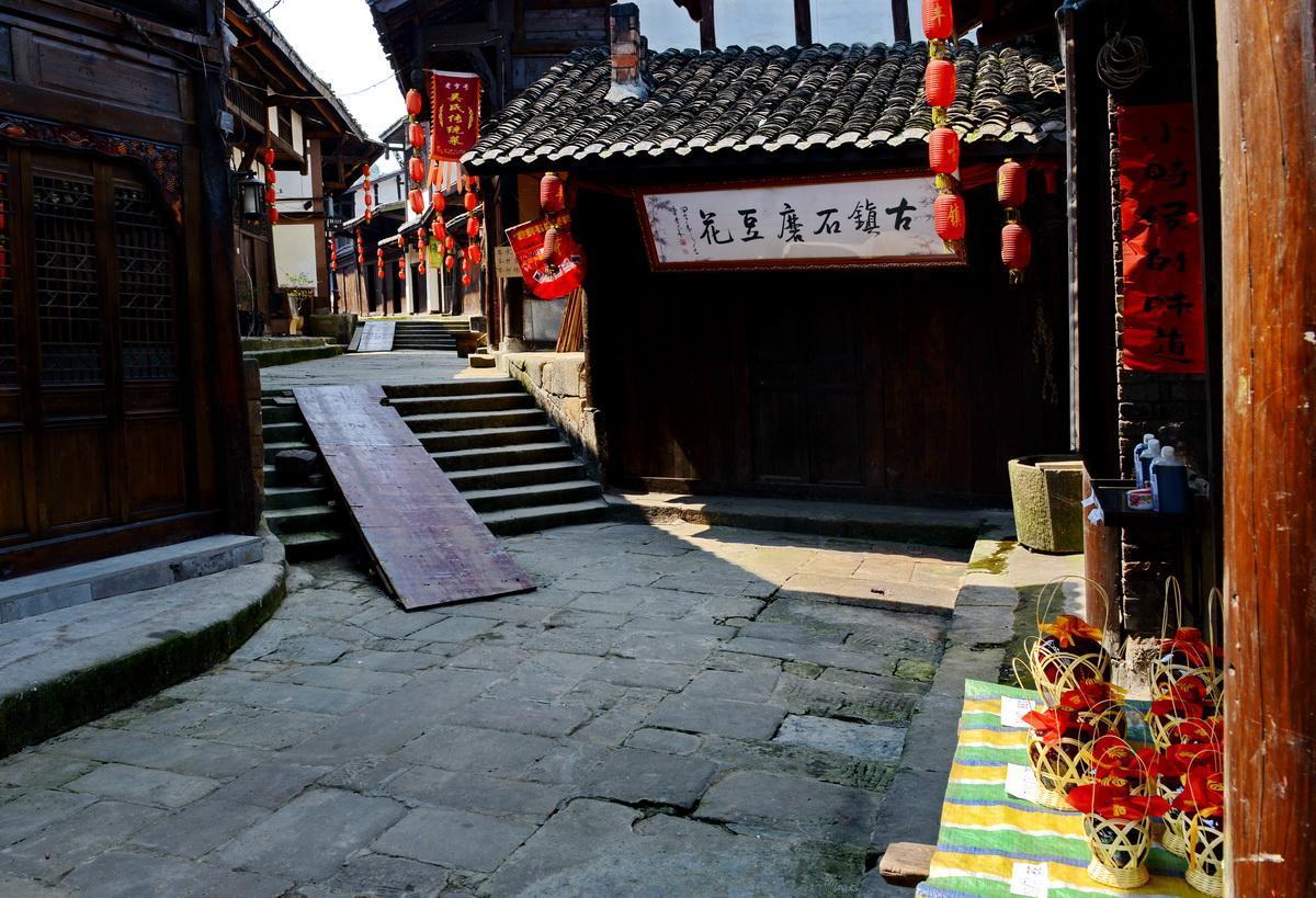 引球进框